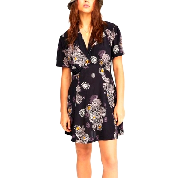 Free People Dresses & Skirts - Free People - Blue Hawaii Short Sleeve Mini Dress